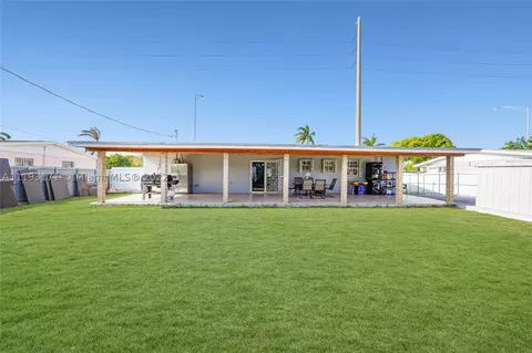 5000 NW 183rd St, Miami Gardens, FL 33055 photo 1