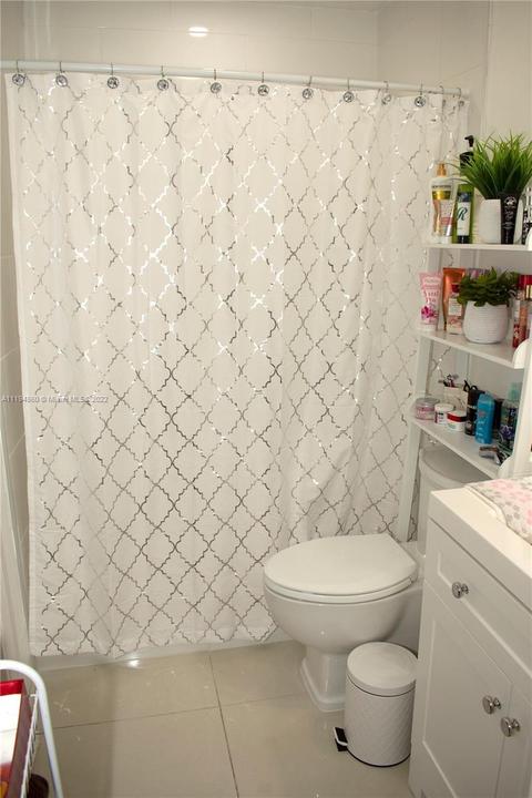 398 E 56th St, Hialeah, FL 33013 photo 17