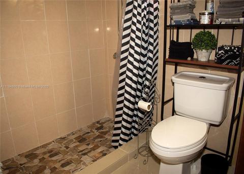 398 E 56th St, Hialeah, FL 33013 photo 28