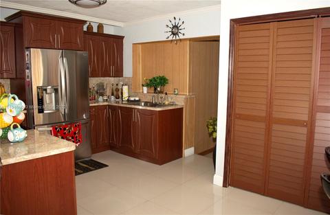 398 E 56th St, Hialeah, FL 33013 photo 22