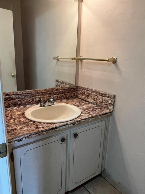 7191 W 3rd Ct, Hialeah, FL 33014 photo 5