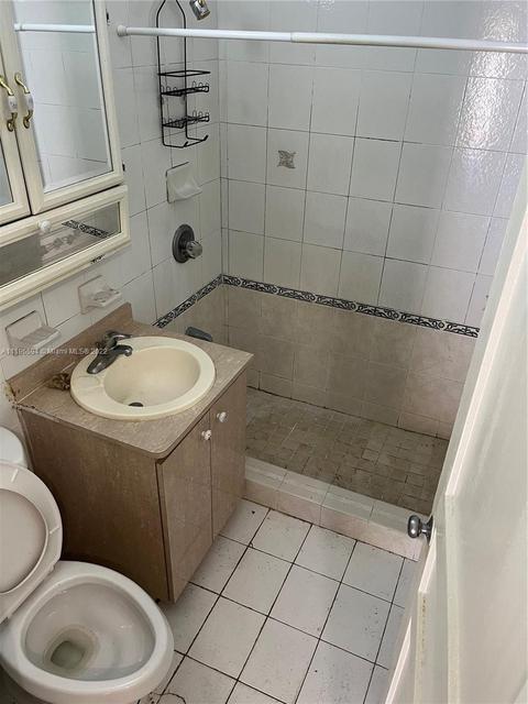 671 E 8th St, Hialeah, FL 33010 photo 7