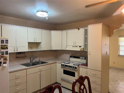 671 E 8th St, Hialeah, FL 33010 photo 13