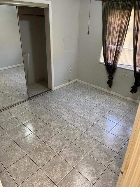 671 E 8th St, Hialeah, FL 33010 photo 8