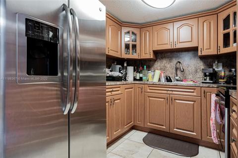 775 W 80th St, Hialeah, FL 33014 photo 7