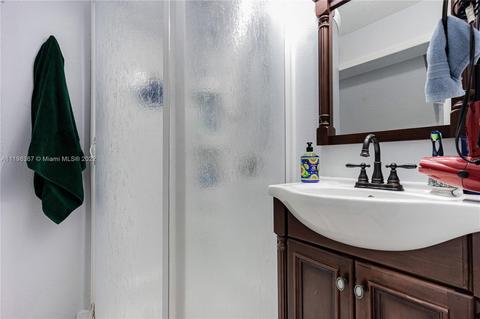 775 W 80th St, Hialeah, FL 33014 photo 4