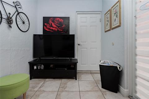 775 W 80th St, Hialeah, FL 33014 photo 9