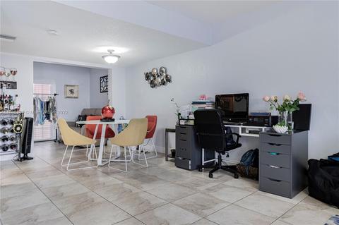 775 W 80th St, Hialeah, FL 33014 photo 2