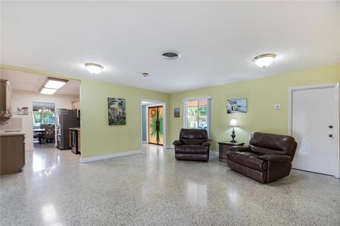 7357 Sabal Dr, Miami Lakes, FL 33014 photo 14