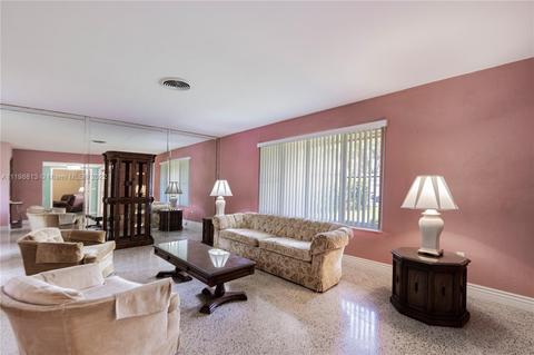7357 Sabal Dr, Miami Lakes, FL 33014 photo 13
