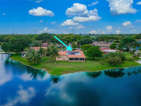 7357 Sabal Dr, Miami Lakes, FL 33014 photo 3