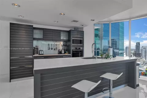 200 Biscayne Boulevard Way #4201, Miami, FL 33131