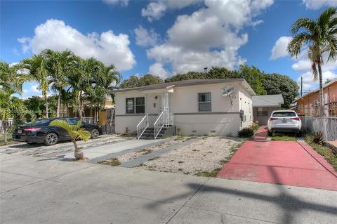 83 E 13th St, Hialeah, FL 33010 photo 1