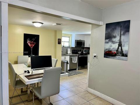 458 SE 3rd St, Hialeah, FL 33010 photo 8
