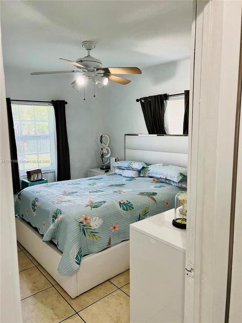 458 SE 3rd St, Hialeah, FL 33010 photo 10