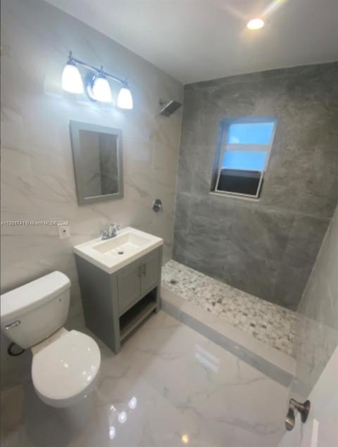 677 SE 9th Pl, Hialeah, FL 33010 photo 21