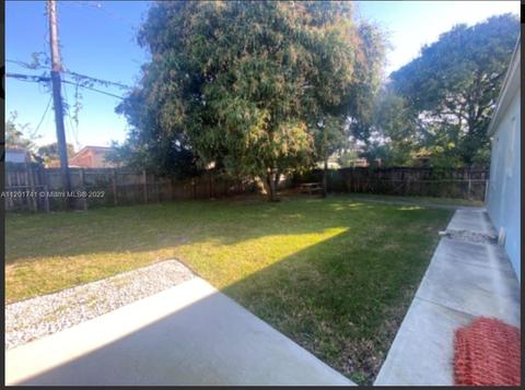 677 SE 9th Pl, Hialeah, FL 33010 photo 34