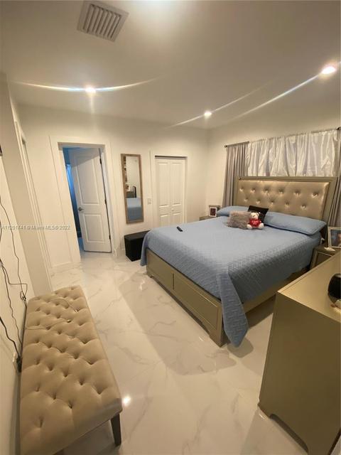 677 SE 9th Pl, Hialeah, FL 33010 photo 31