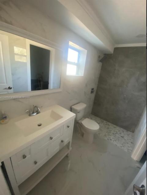 677 SE 9th Pl, Hialeah, FL 33010 photo 25