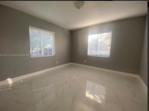 677 SE 9th Pl, Hialeah, FL 33010 photo 23
