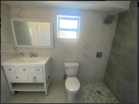 677 SE 9th Pl, Hialeah, FL 33010 photo 24