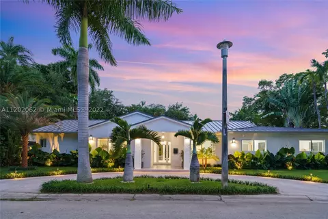 3500 E Glencoe St, Miami, FL 33133 photo 1
