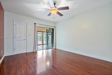 7204 Jacaranda Ln, Miami Lakes, FL 33014 photo 15