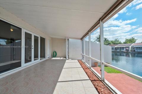 7204 Jacaranda Ln, Miami Lakes, FL 33014 photo 18