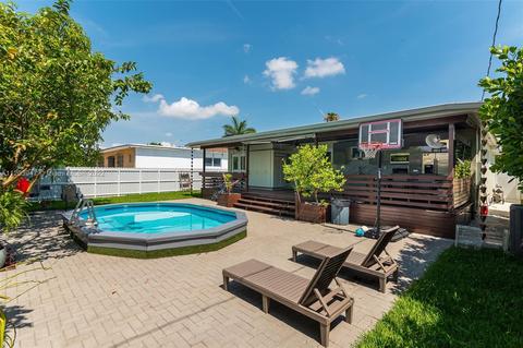 64 E 65th St, Hialeah, FL 33013 photo 25