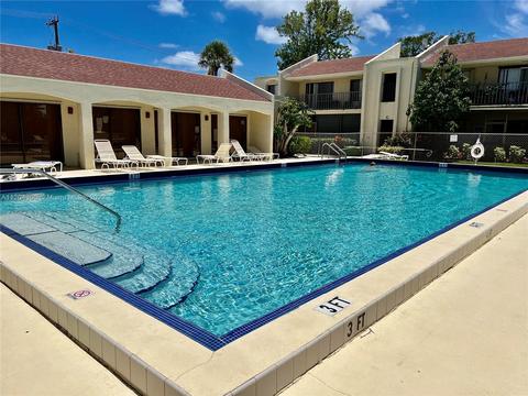 150 Pineview Rd #K-3, Jupiter, FL 33469 photo 1