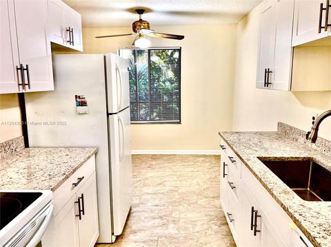 150 Pineview Rd #K-3, Jupiter, FL 33469 photo 2