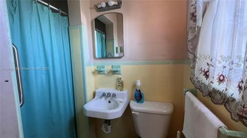 428 E 37th St, Hialeah, FL 33013 photo 28