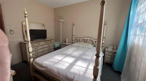 428 E 37th St, Hialeah, FL 33013 photo 32