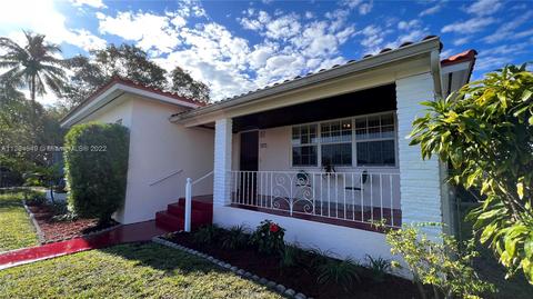 428 E 37th St, Hialeah, FL 33013 photo 3