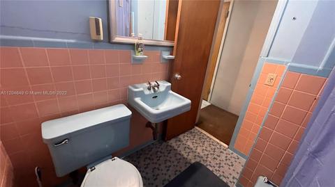 428 E 37th St, Hialeah, FL 33013 photo 20