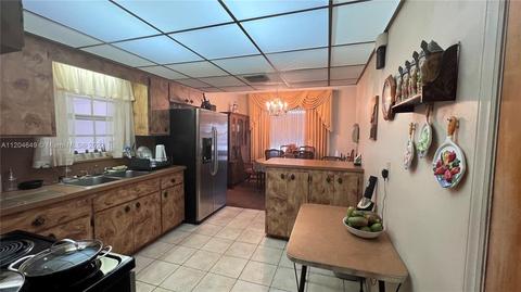 428 E 37th St, Hialeah, FL 33013 photo 17