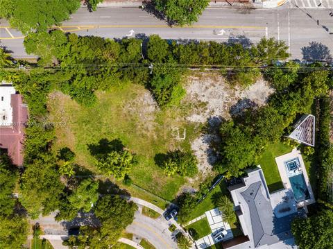 231 E Shore Dr E, Miami, FL 33133 photo 15