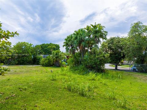 231 E Shore Dr E, Miami, FL 33133 photo 4