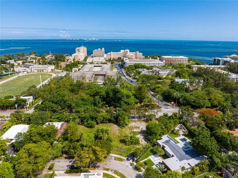 231 E Shore Dr E, Miami, FL 33133 photo 9