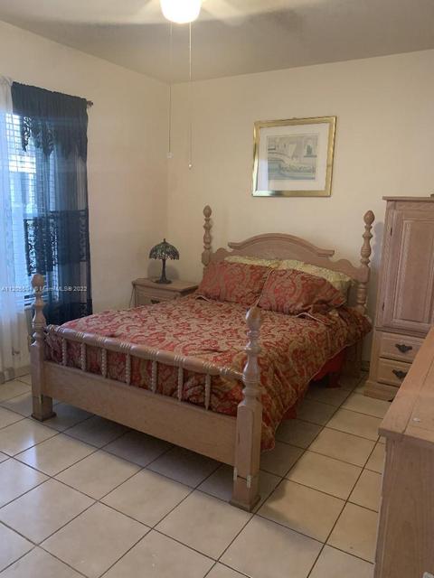 274 E 17th St, Hialeah, FL 33010 photo 4