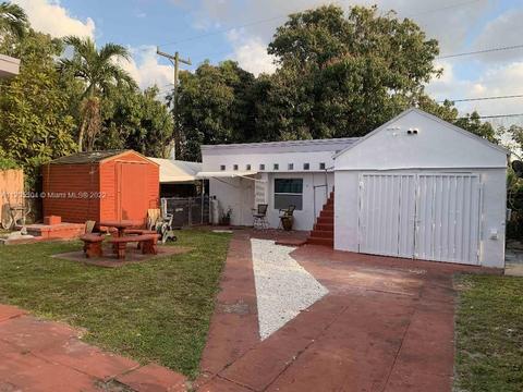 274 E 17th St, Hialeah, FL 33010 photo 3