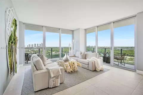 16385 Biscayne Blvd #1621, North Miami Beach, FL 33160