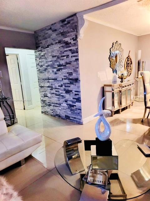 450 E 55th St, Hialeah, FL 33013 photo 4