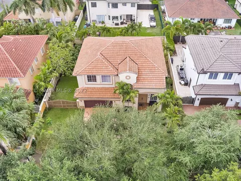 16744 NW 77th Path, Miami Lakes, FL 33016 photo 1