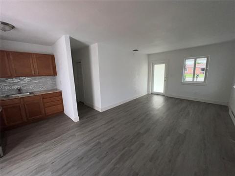 841 E 32nd St, Hialeah, FL 33013 photo 3