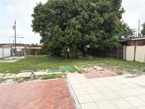 841 E 32nd St, Hialeah, FL 33013 photo 11