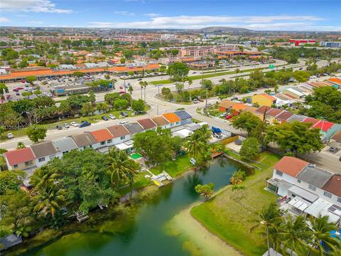 1727 W 68th St, Hialeah, FL 33014 photo 31