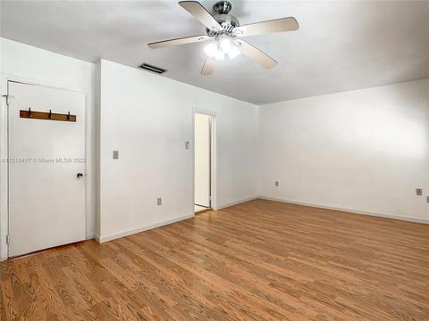 1727 W 68th St, Hialeah, FL 33014 photo 19