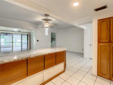 1727 W 68th St, Hialeah, FL 33014 photo 8