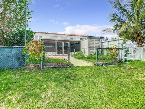 1727 W 68th St, Hialeah, FL 33014 photo 14